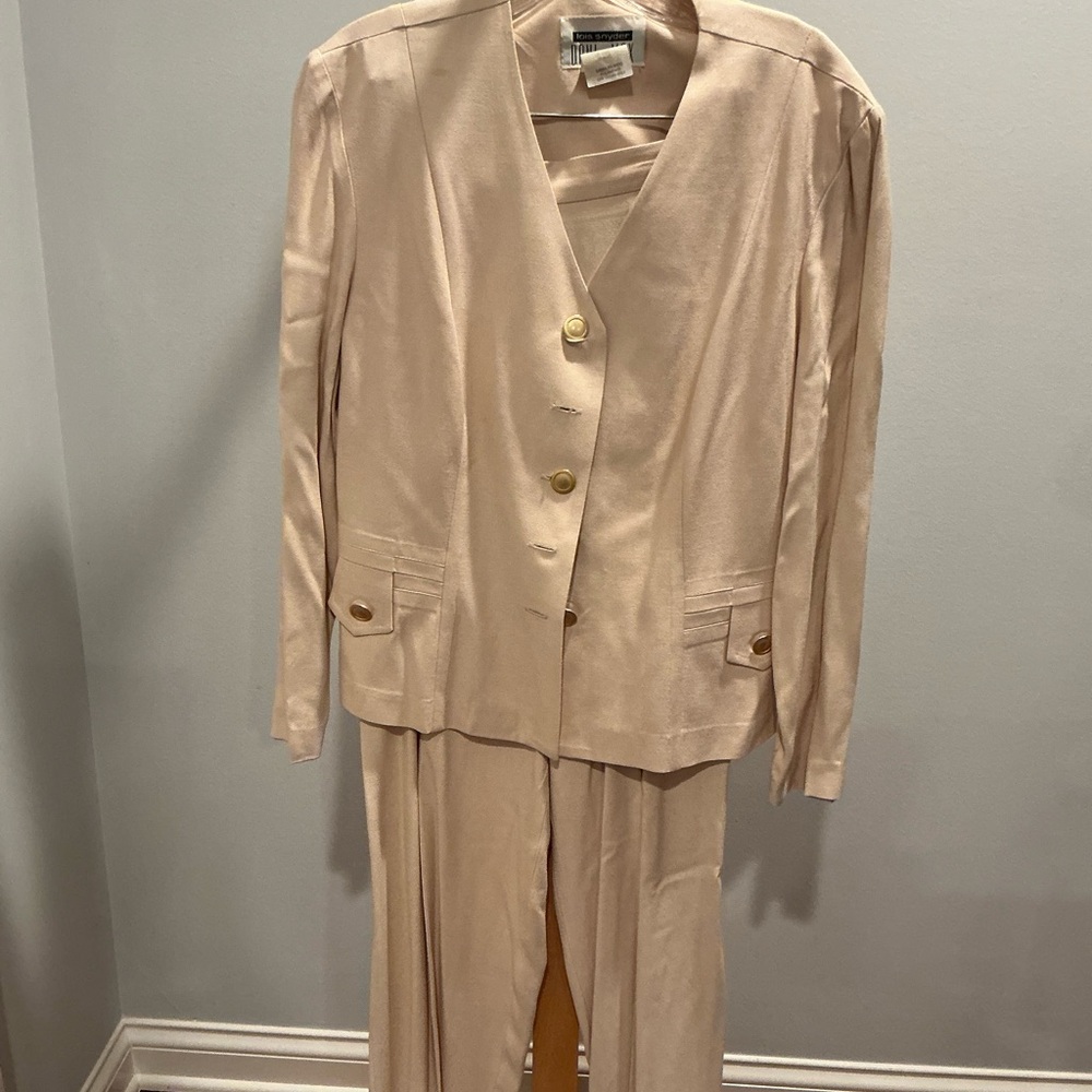 Elegant Cream Pantsuit